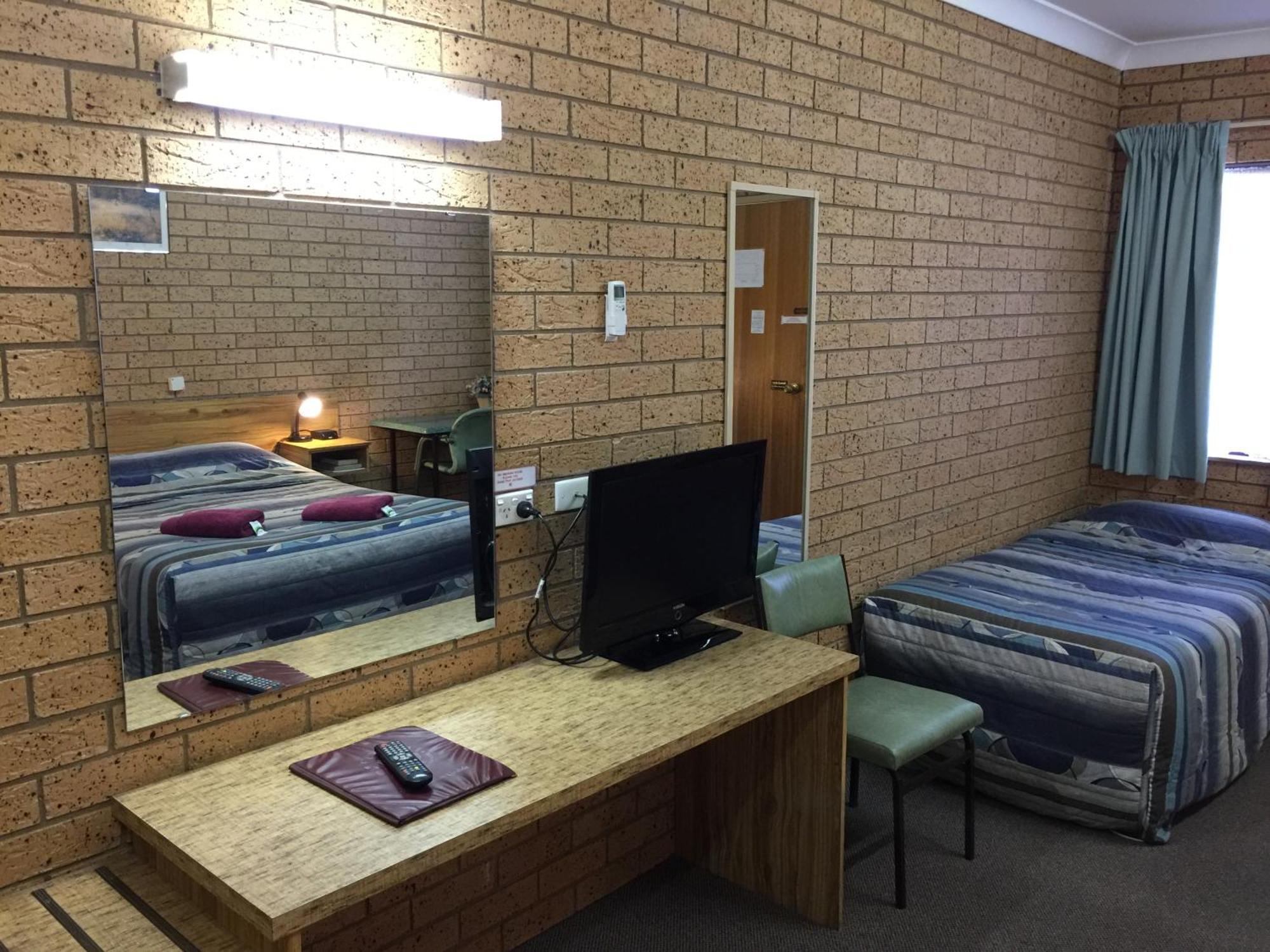 Three Ways Motel Gilgandra Esterno foto